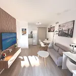 Apartment Nouveaute-charmant Lecactus Avec Terrasse Au Coeur De Ste-maxime
