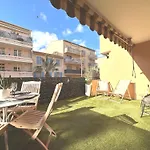Nouveaute-charmant Lecactus Avec Terrasse Au Coeur De Ste-maxime Apartment *