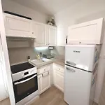 Nouveaute-charmant Lecactus Avec Terrasse Au Coeur De Ste-maxime *