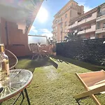 Nouveaute-charmant Lecactus Avec Terrasse Au Coeur De Ste-maxime Apartment