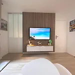 Nouveaute-charmant Lecactus Avec Terrasse Au Coeur De Ste-maxime * Sainte-Maxime