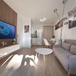 Nouveaute-charmant Lecactus Avec Terrasse Au Coeur De Ste-maxime Sainte-Maxime