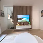 Nouveaute-charmant Lecactus Avec Terrasse Au Coeur De Ste-maxime Apartment Sainte-Maxime